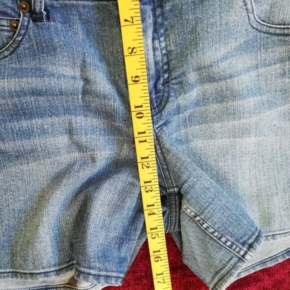 Forever 21 High Waisted Button Front Denim Shorts Size 29 - Picture 5 of 8